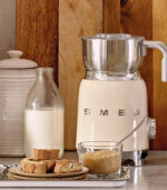 Smeg Montalatte 50’s Style, panna lucido – MFF11CREU - immagine 6